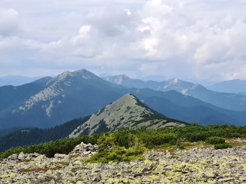 Rocky ridge in the Chornohora range