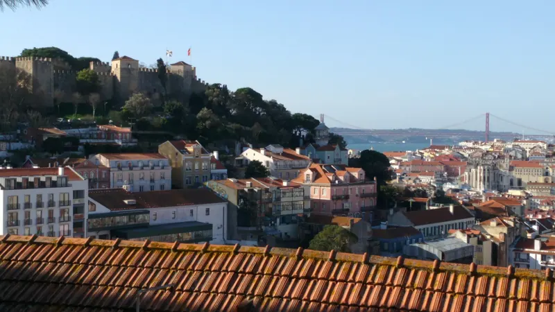 São Jorge Castle above Lisbon