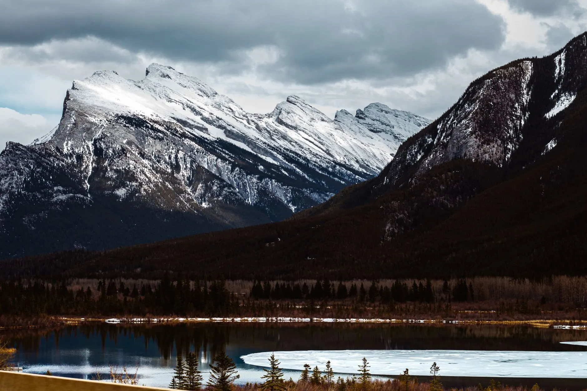 Lake and mountains in Banff, Canada