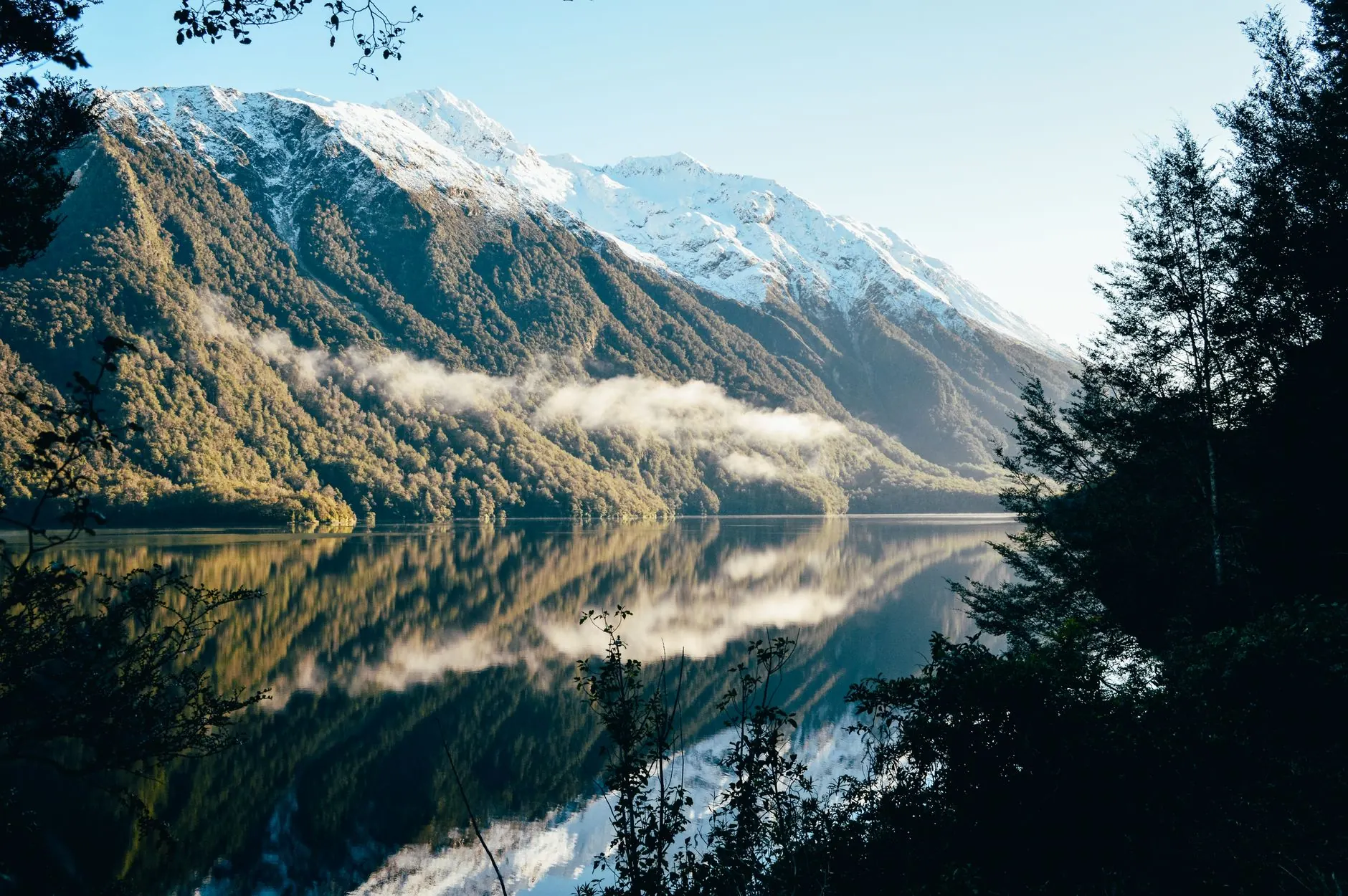 Lake and mountains on New Zealand's South Island